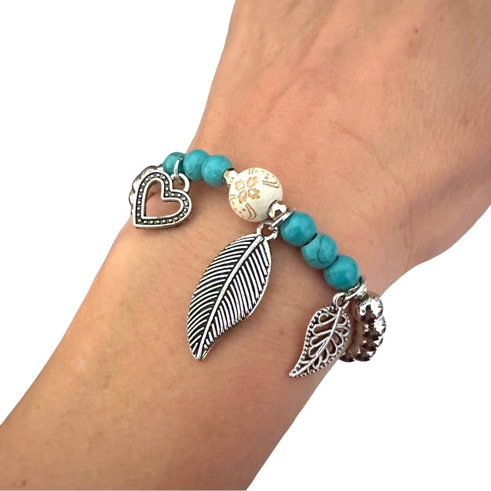 🔴 5 for $10 ONE Silver and Turquoise Color Stretchy Beaded Bracelet